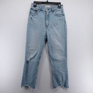 Abercrombie & Fitch Ultra High Rise Kick Flare‎ Jeans Light Wash Distressed 27 4
